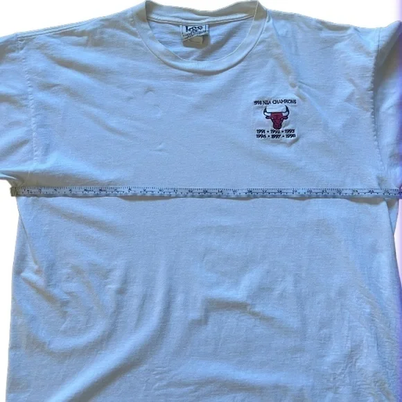 Vintage 90’s Lee Sport Chicago Bulls Embroidered Logo White Shirt. Size 2XL - Picture 6 of 7